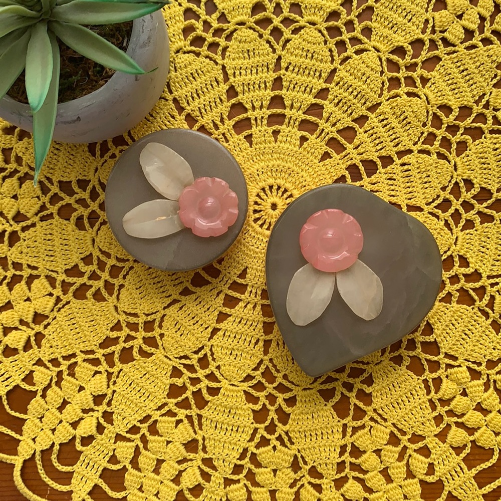 Vintage hand carved pink alabaster jewelry box mad